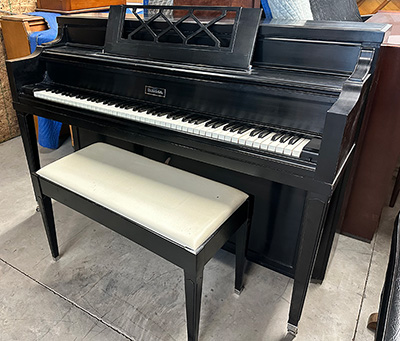 Knabe Console