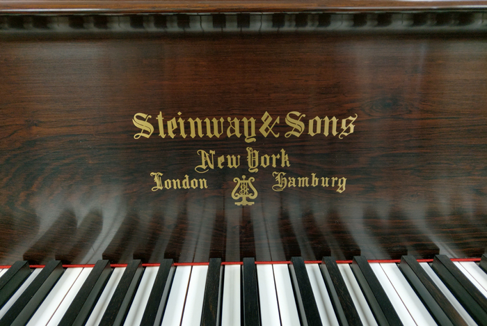 Steinway C